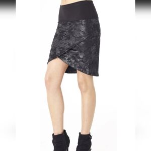 Laila Jayde Asymmetrical Black Skirt